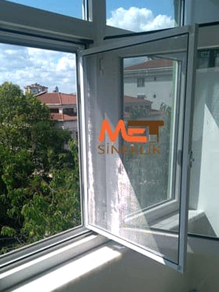 İçe Açılır Kedi Sinekliği